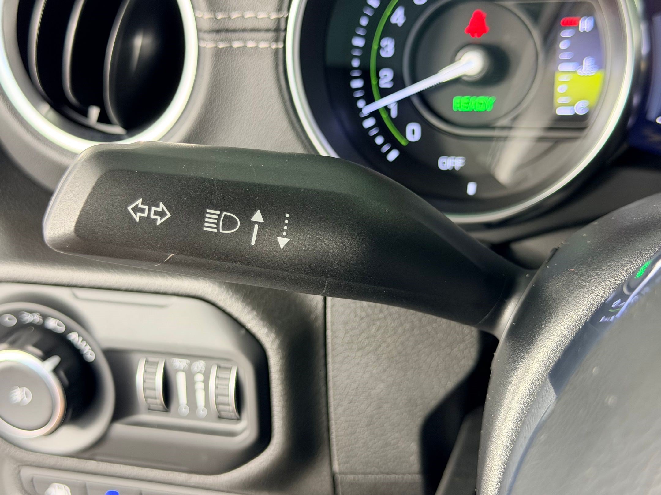 Used 2022 Jeep Wrangler Unlimited Sahara AWD/4WD image 26