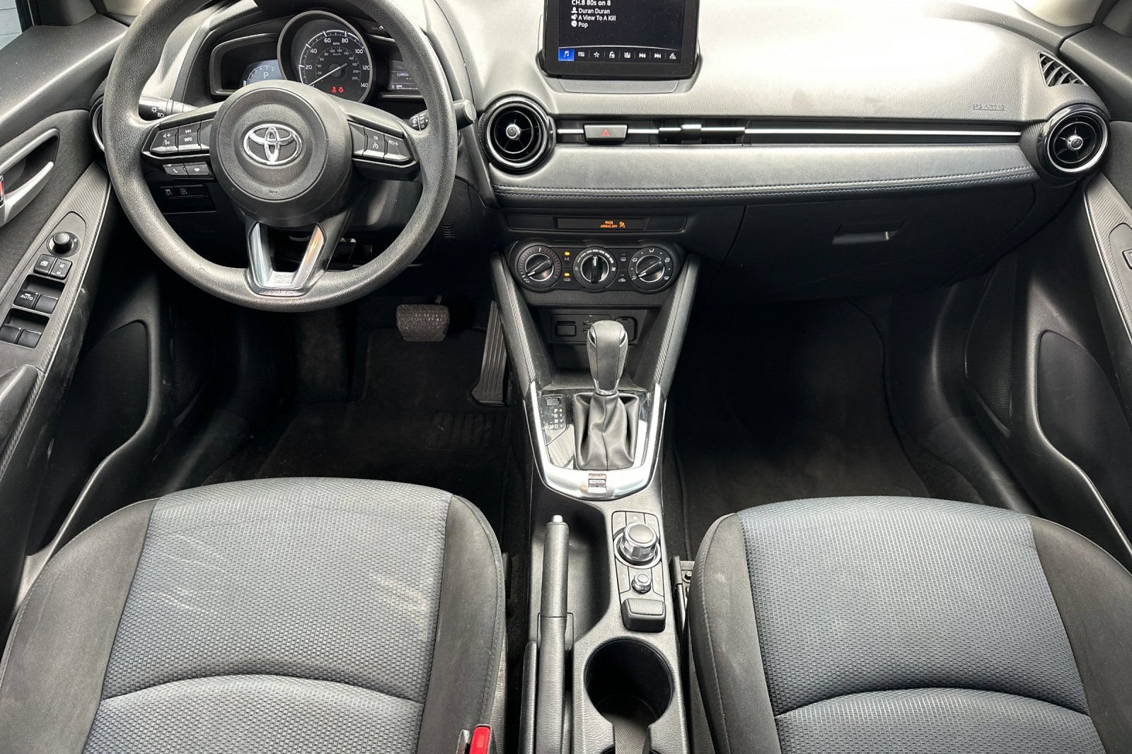 Used 2019 Toyota Yaris LE FWD image 13