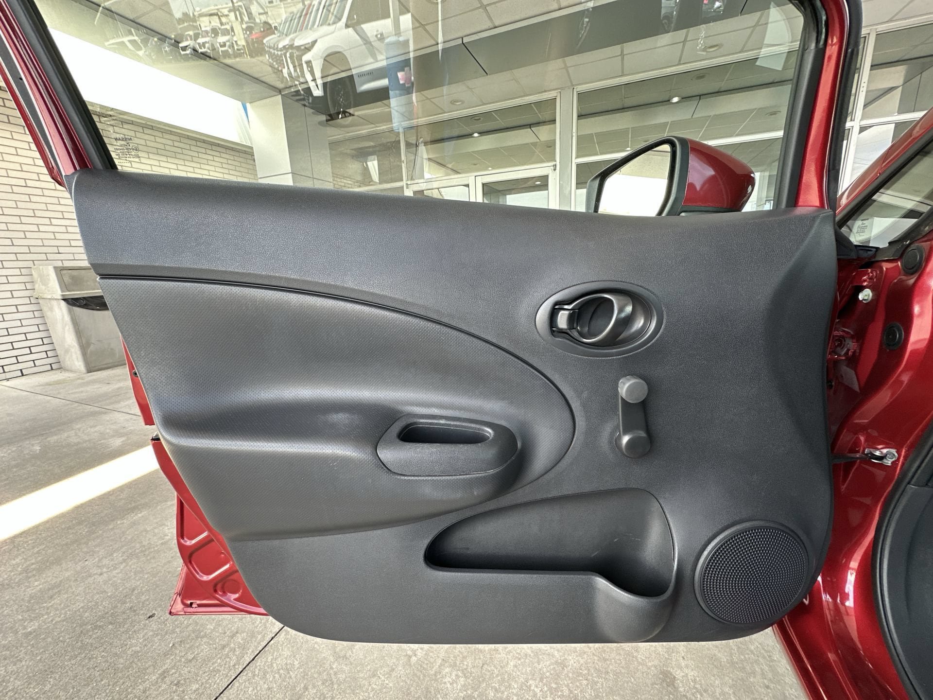 Used 2018 Nissan Versa Note S FWD image 18