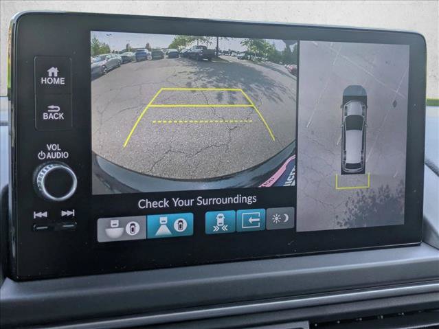 Used 2025 Honda Pilot Elite image 14