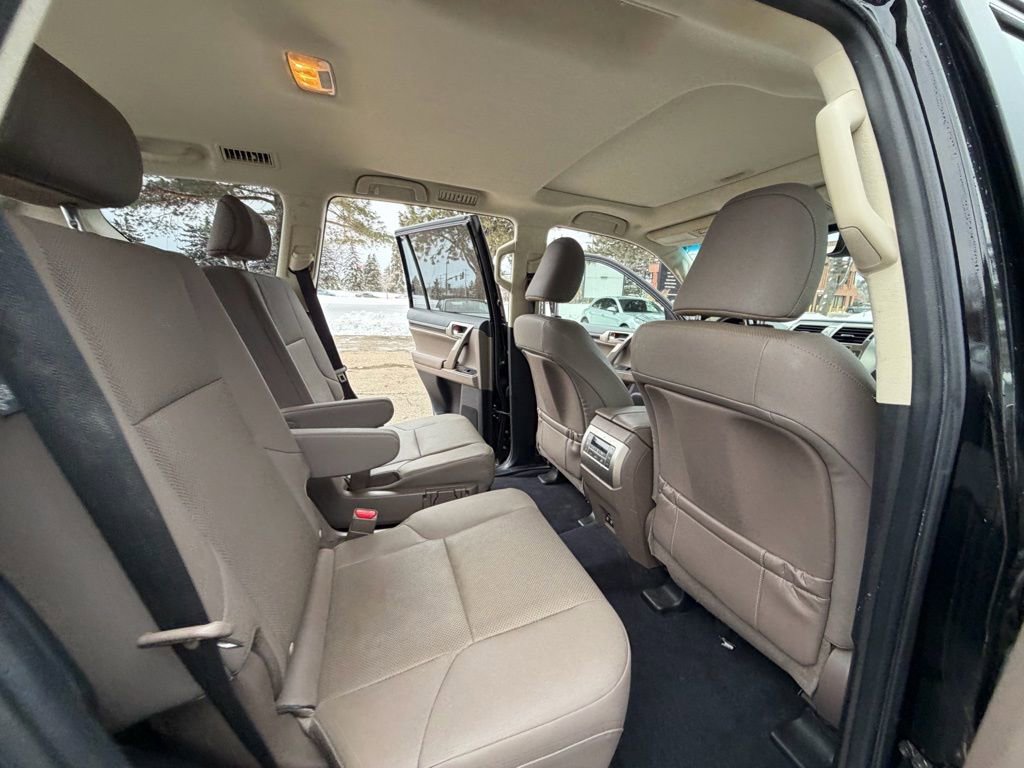 Used 2020 Lexus GX 460 Premium image 28