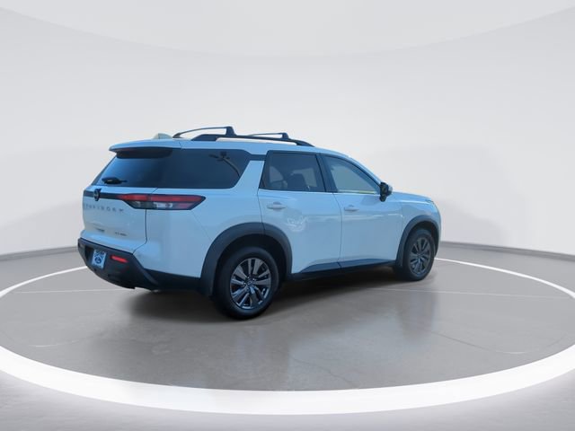 Used 2022 Nissan Pathfinder SV AWD/4WD image 8