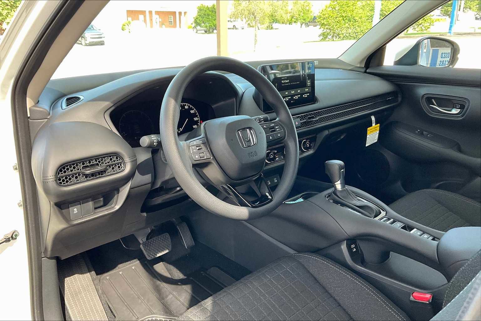 New 2026 Honda HR-V LX image 8