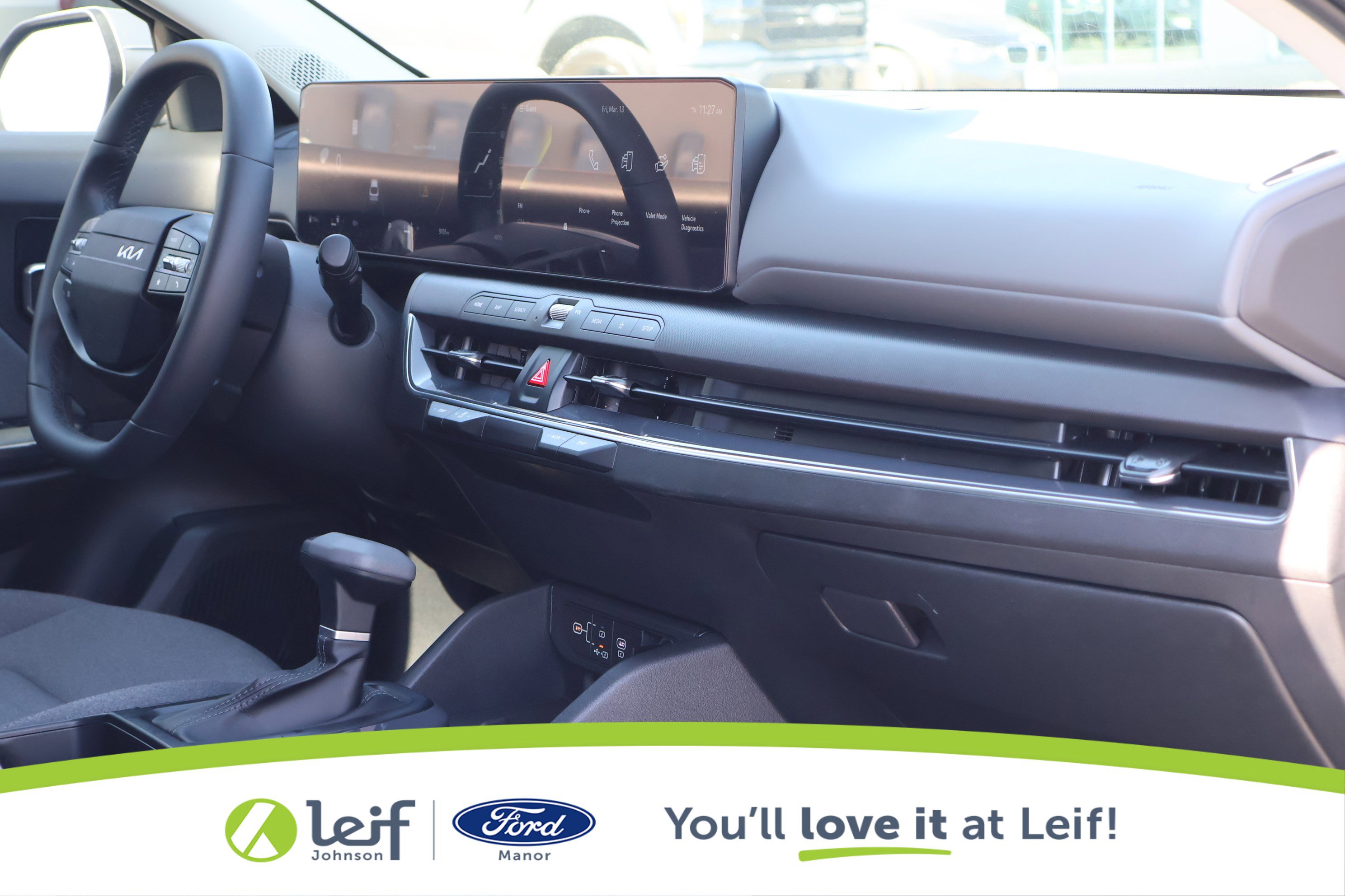 Used 2025 Kia K4 EX image 33