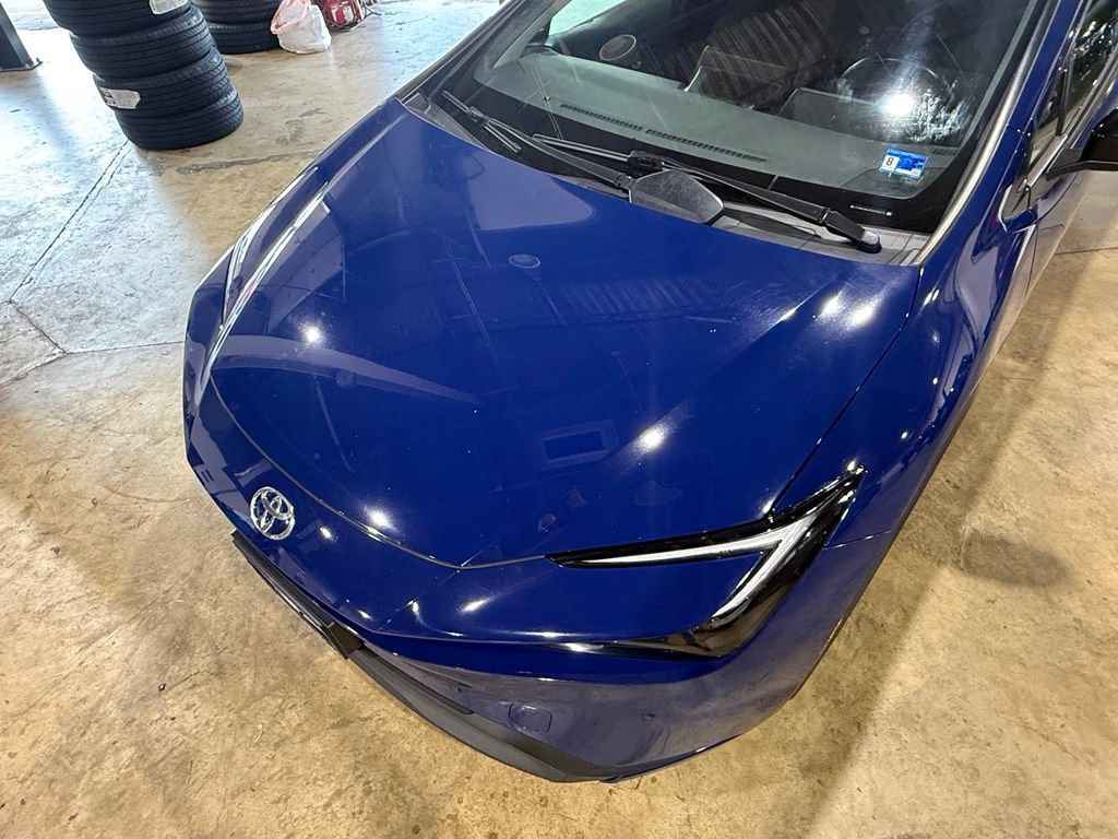 Used 2023 Toyota Prius LE FWD image 18