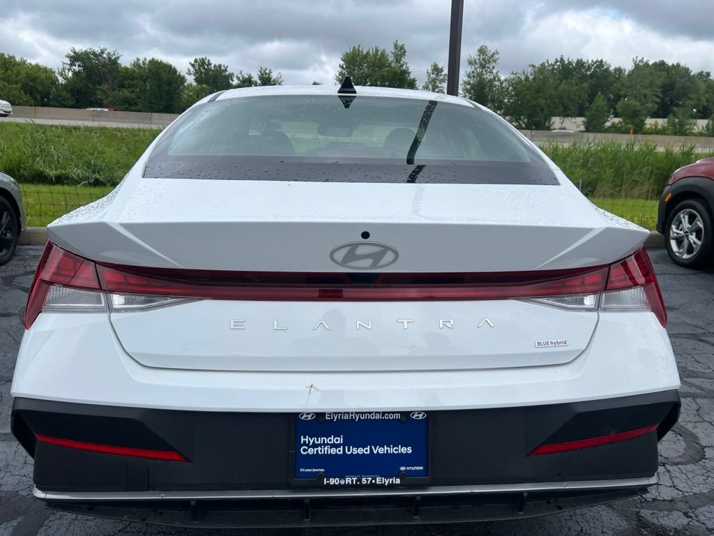 Used 2024 Hyundai Elantra Blue FWD image 11