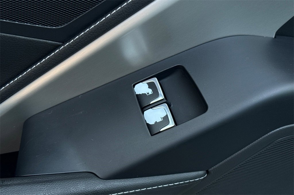 Used 2019 Chevrolet Corvette Stingray Coupe w/ 2LT Preferred Equipment Group image 12