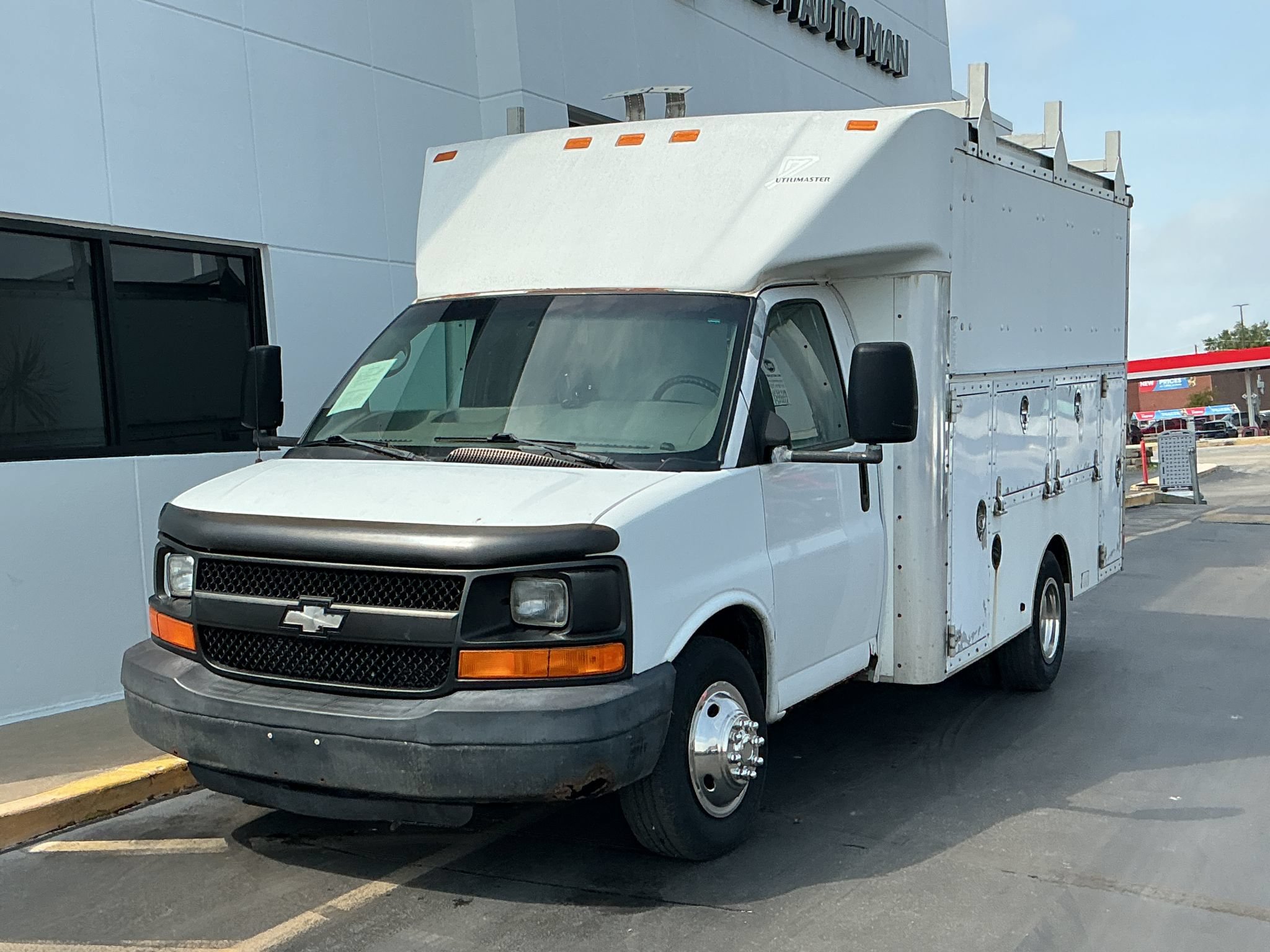 Used 2005 Chevrolet Express 3500 RWD image 4