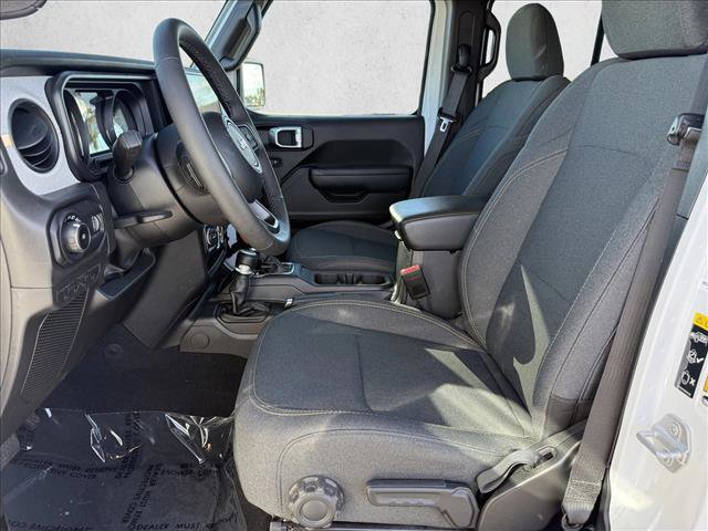 Used 2025 Jeep Wrangler Sport S image 10