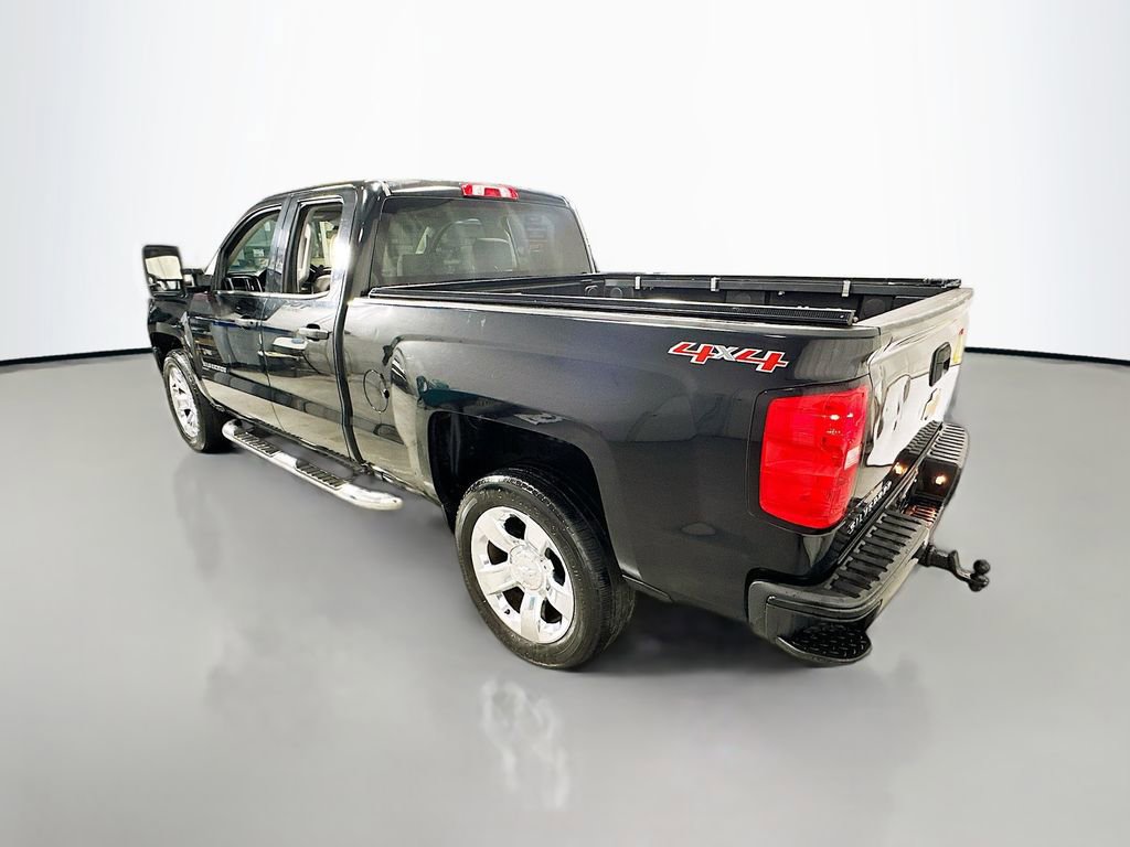 Used 2017 Chevrolet Silverado 1500 Custom w/ Custom Convenience Package image 6