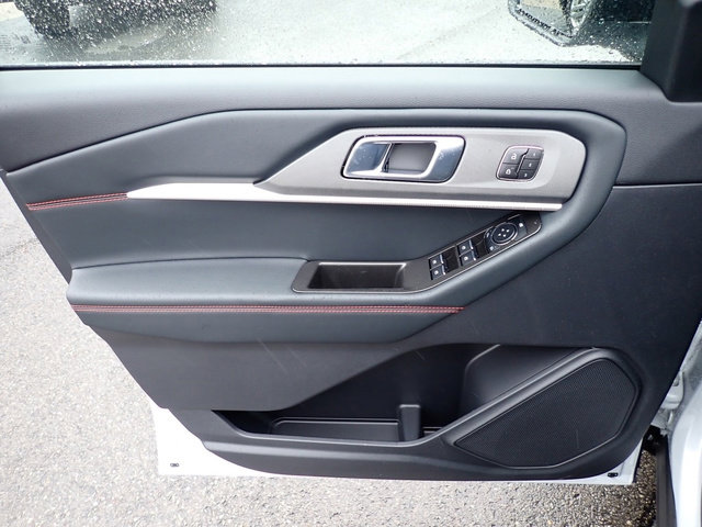 New 2026 Ford Explorer ST-Line image 14