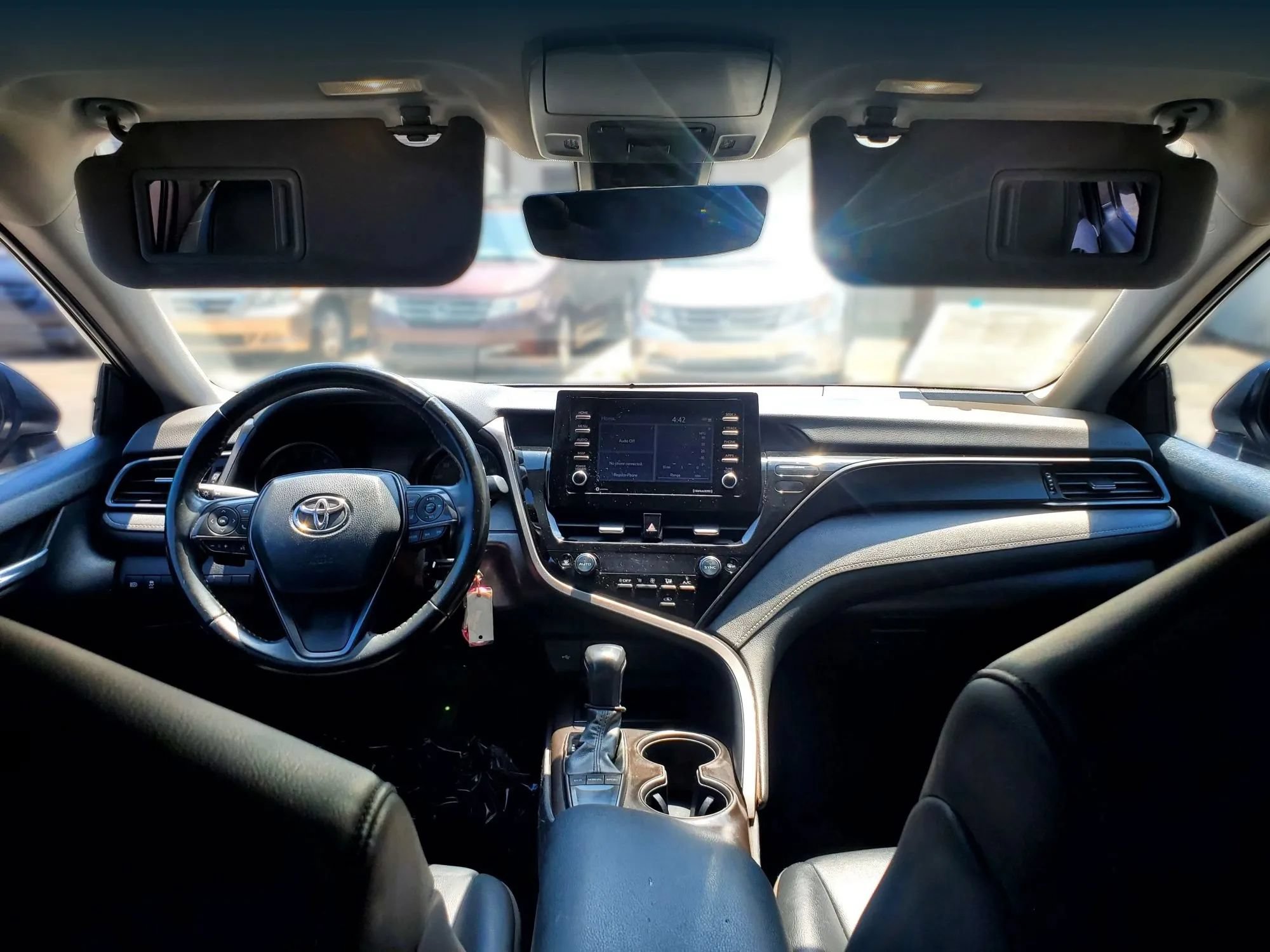Used 2022 Toyota Camry SE FWD image 34