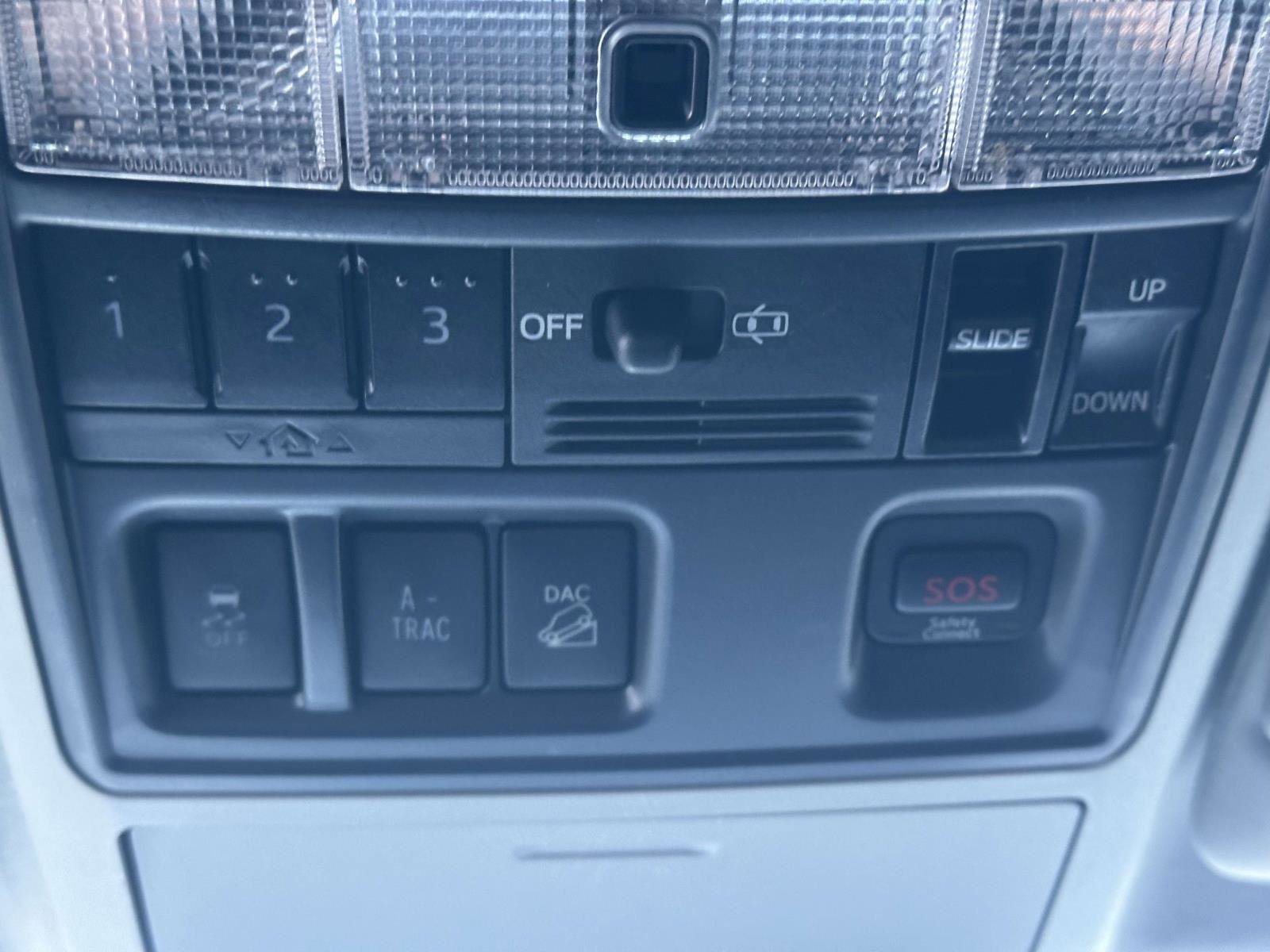 Used 2014 Toyota 4Runner Limited image 37