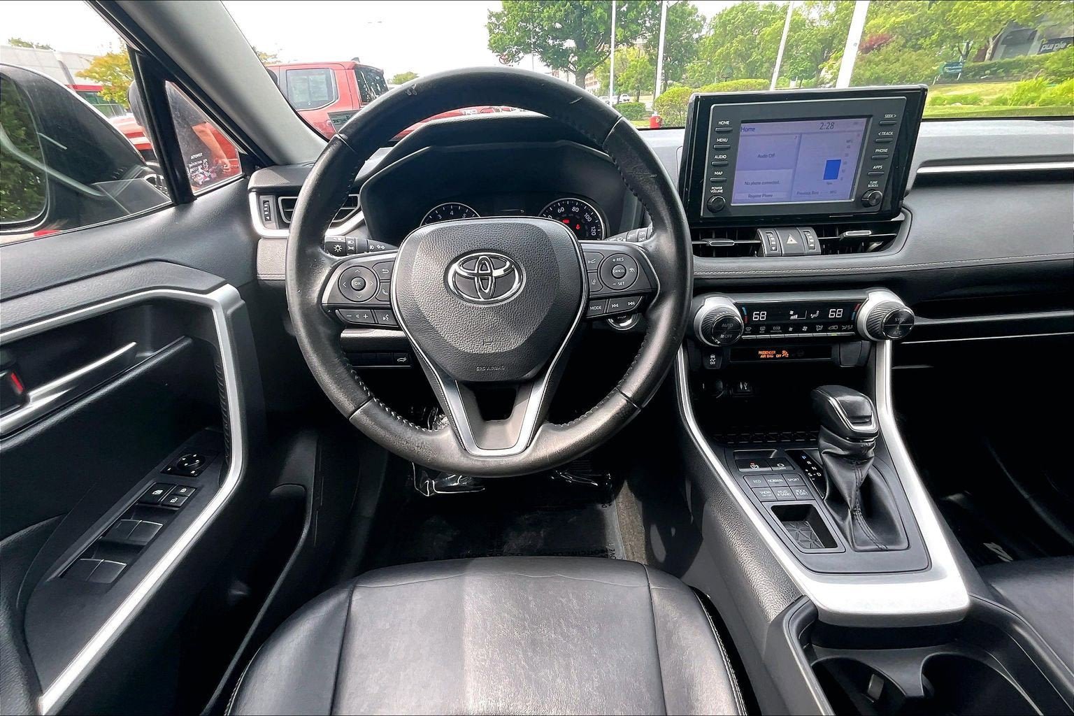 Used 2019 Toyota RAV4 XLE Premium w/ All Weather Liner Package AWD/4WD image 5