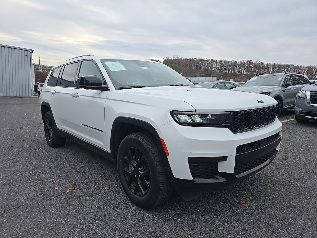 Used 2024 Jeep Grand Cherokee L Laredo