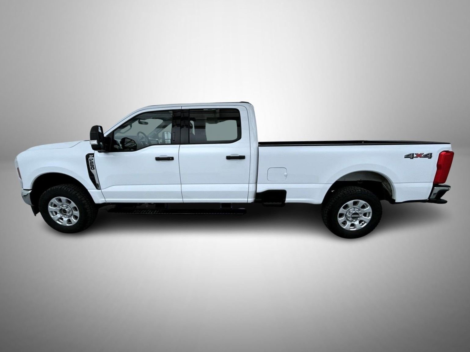 Used 2024 Ford F250 XLT image 8