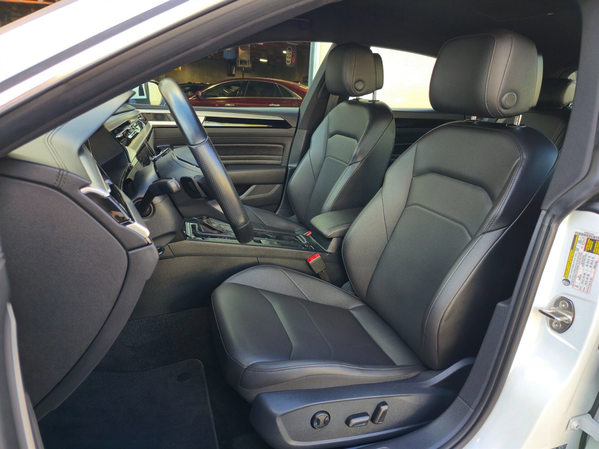 Used 2022 Volkswagen Arteon SE image 15