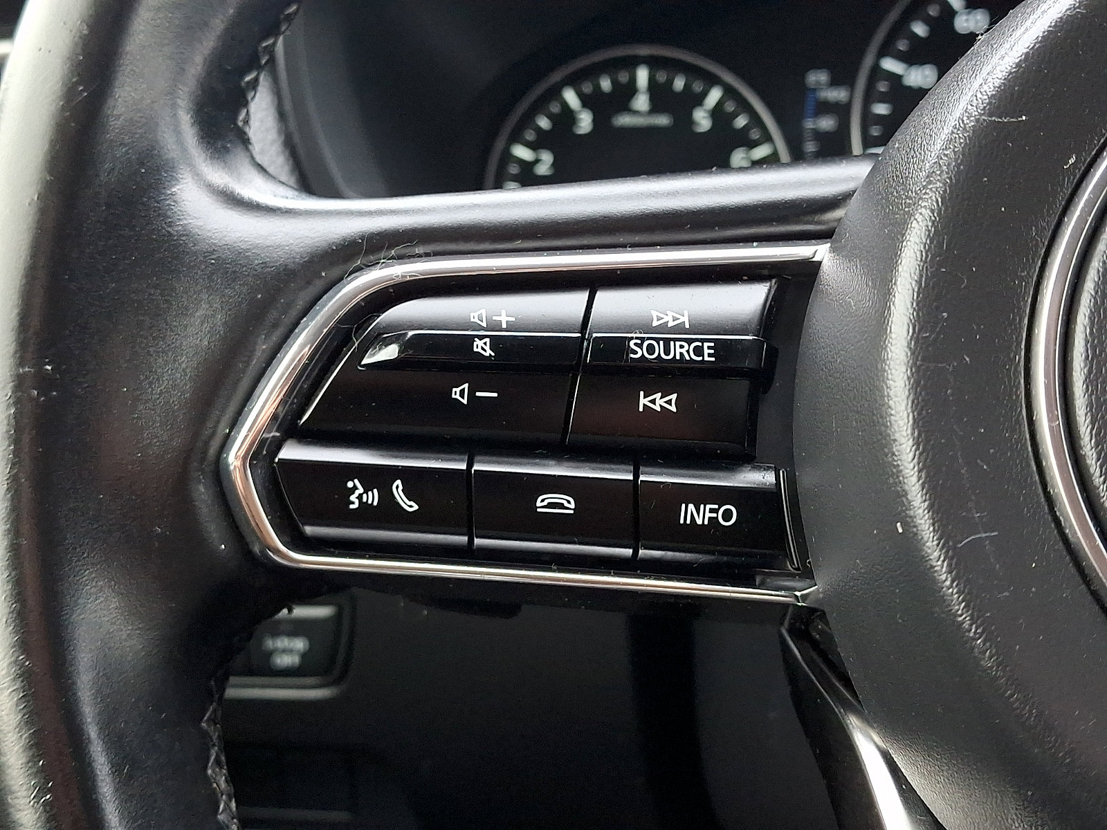 Certified 2024 MAZDA CX-90 3.3 Turbo w/ Preferred Plus AWD/4WD image 24