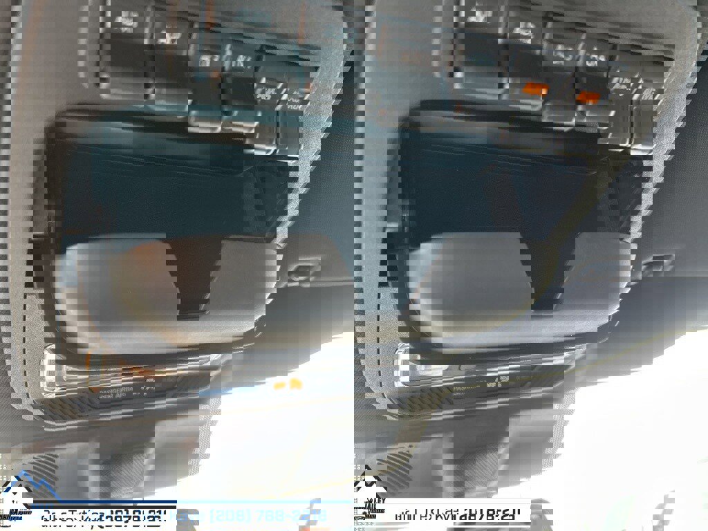 Used 2025 Ford F150 Raptor image 40