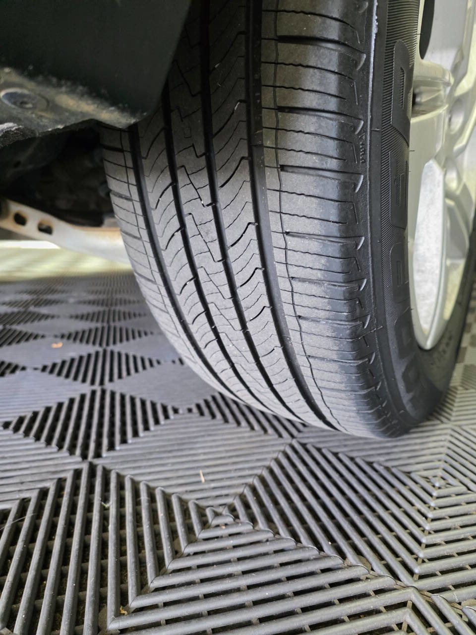 Used 2018 GMC Terrain SLE w/ Driver Convenience Package image 37