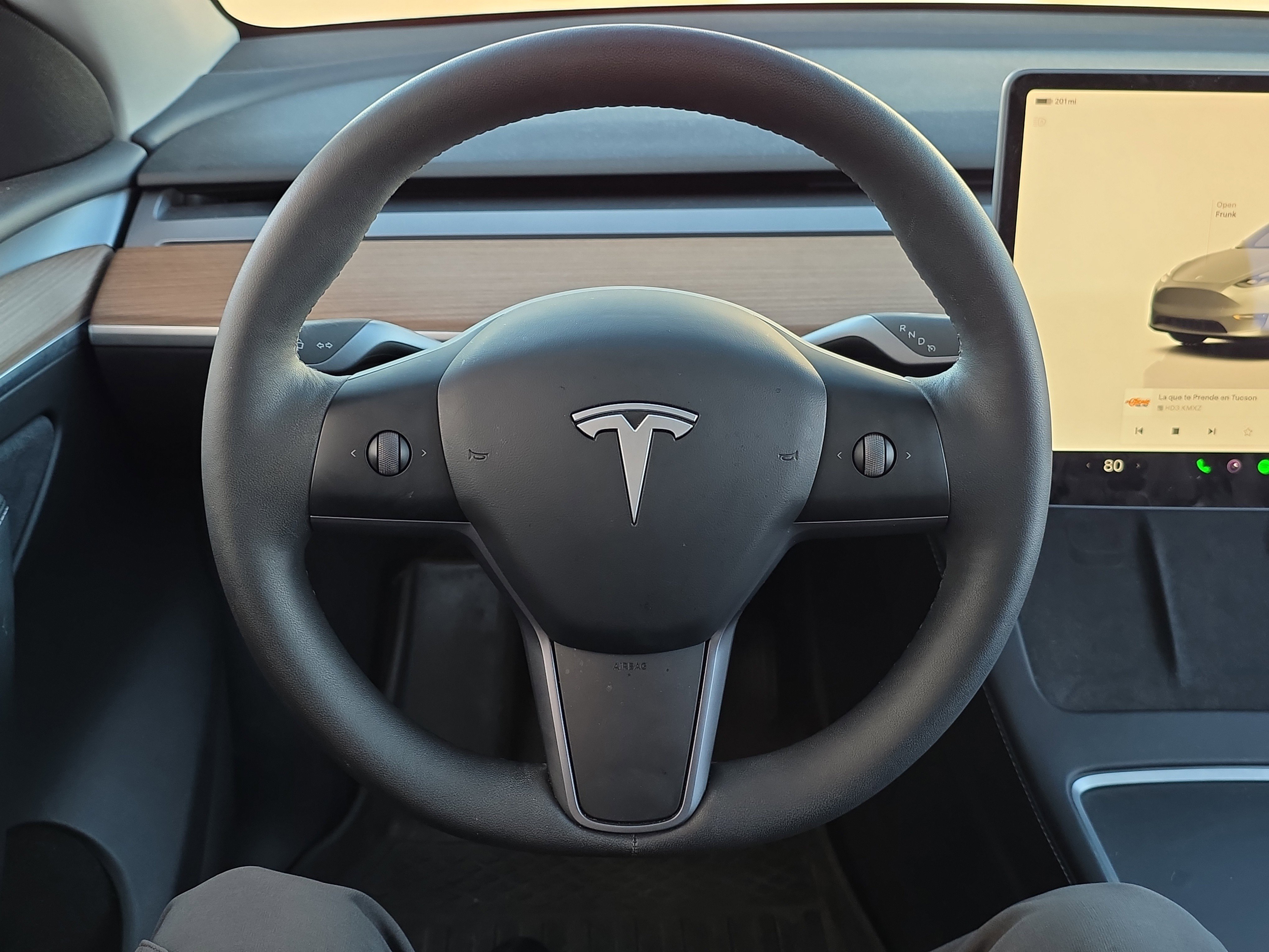 Used 2025 Tesla Model Y Long Range image 16