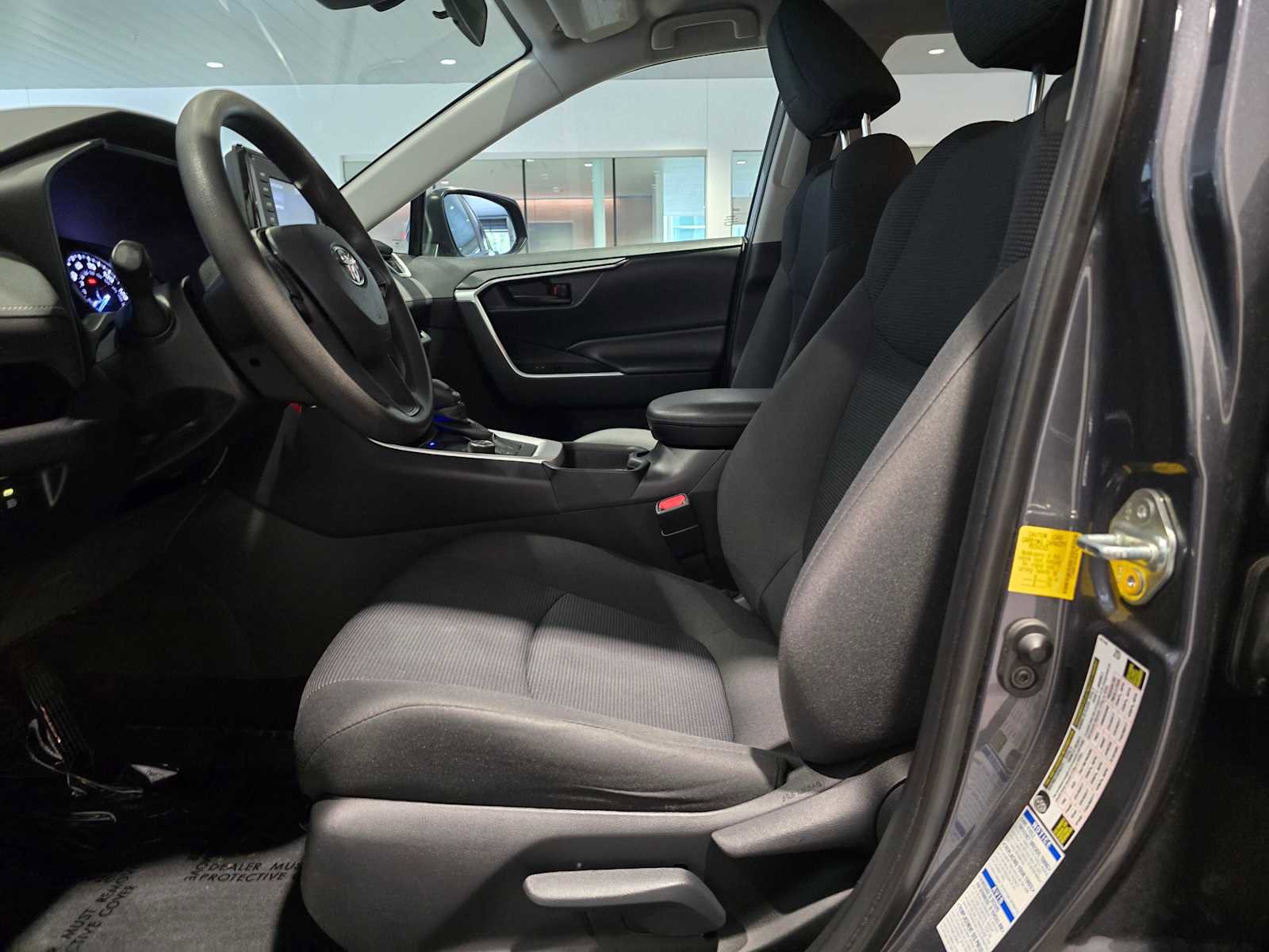 Used 2019 Toyota RAV4 LE image 24