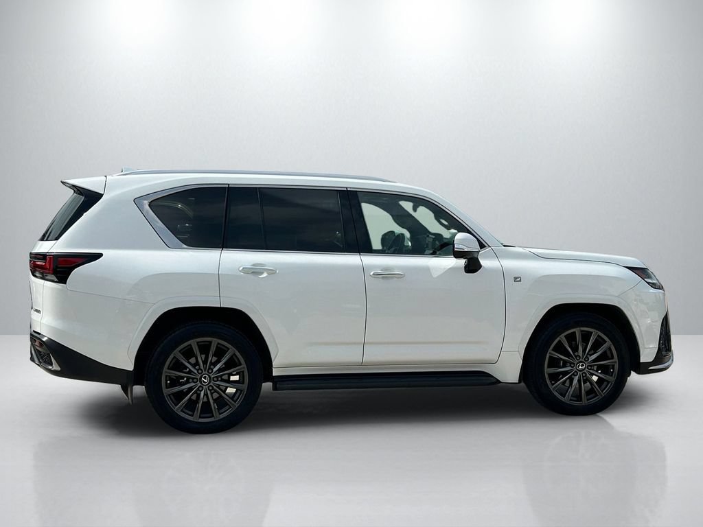 Used 2024 Lexus LX 600 F Sport AWD/4WD image 4