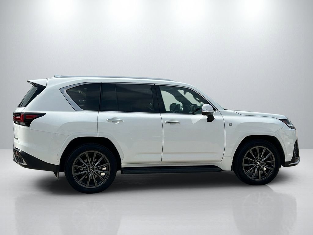 Used 2024 Lexus LX 600 F Sport AWD/4WD image 4