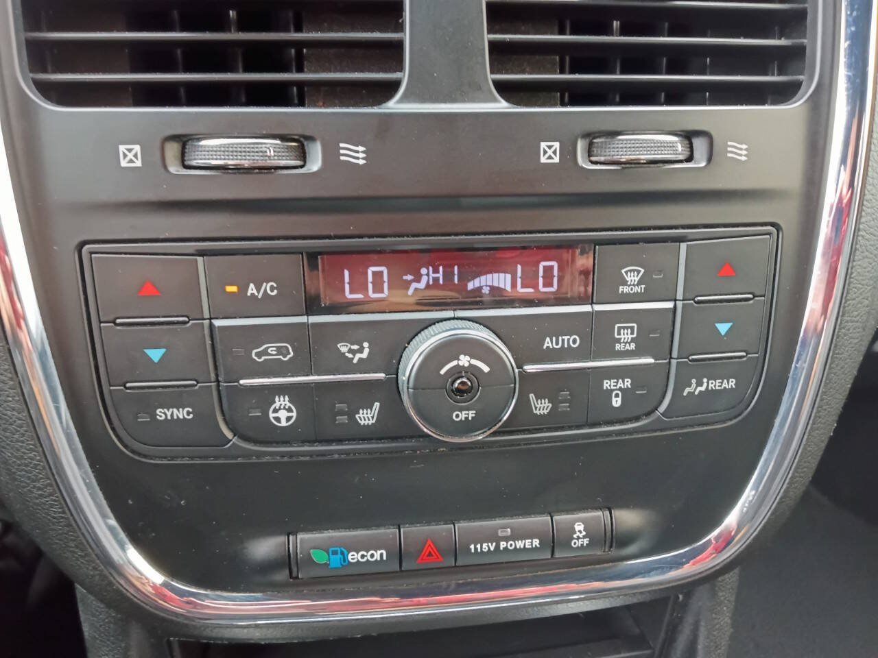 Used 2018 Dodge Grand Caravan GT FWD image 20