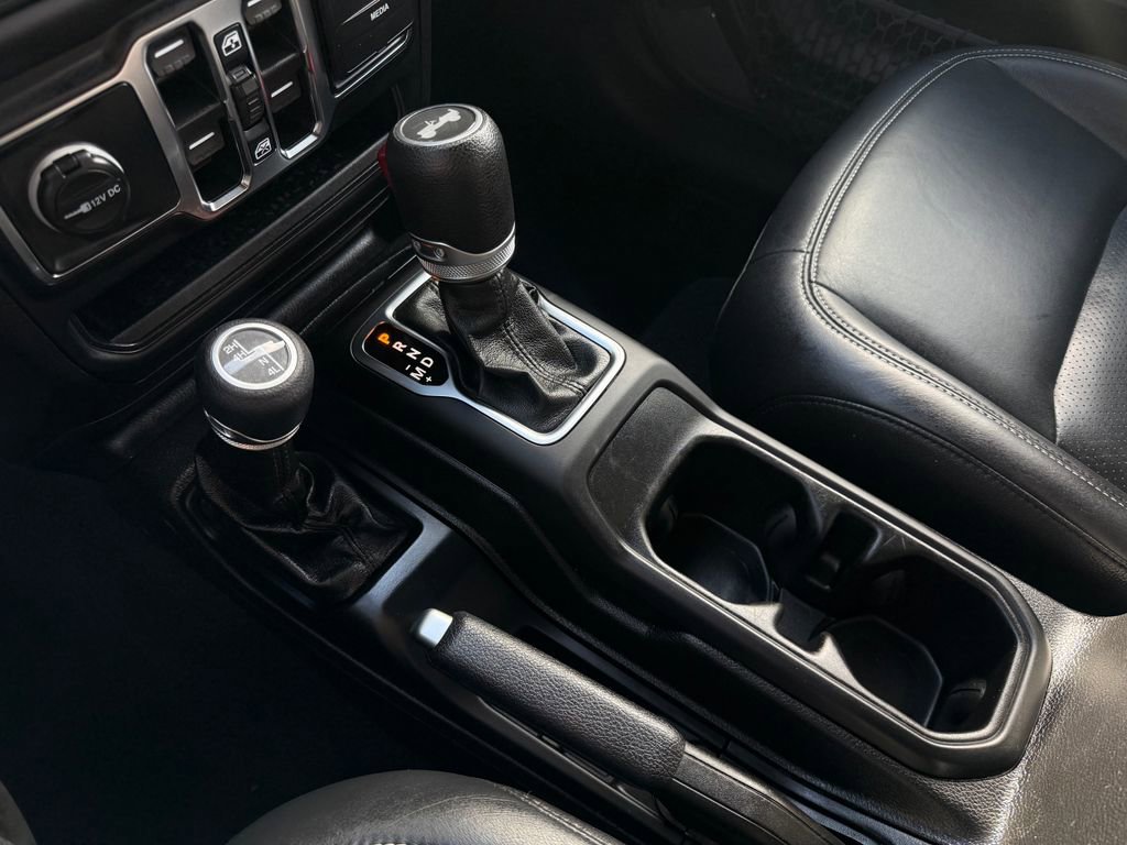 Used 2021 Jeep Wrangler Unlimited Sport image 26