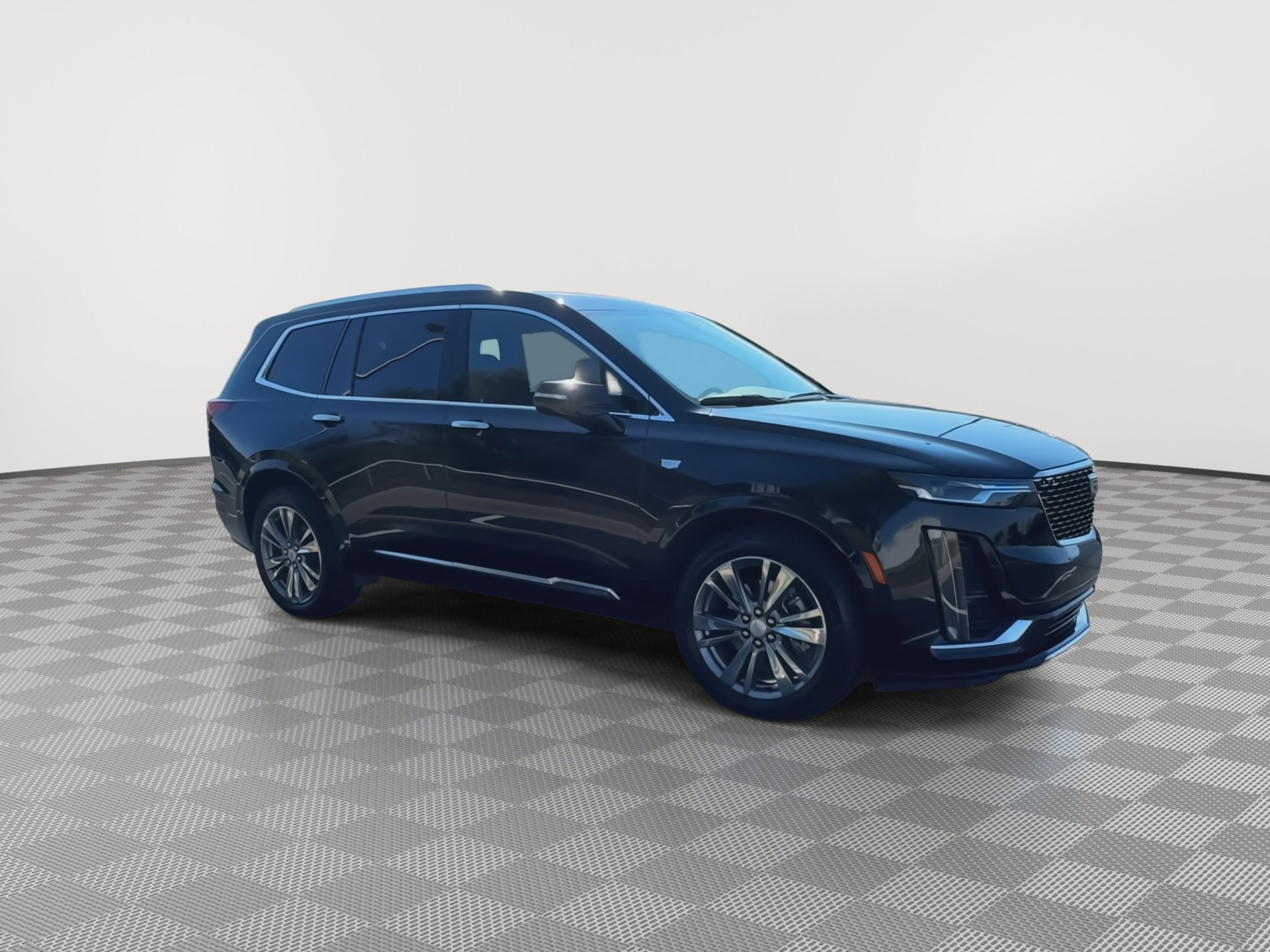 Certified 2025 Cadillac XT6 Premium Luxury image 2