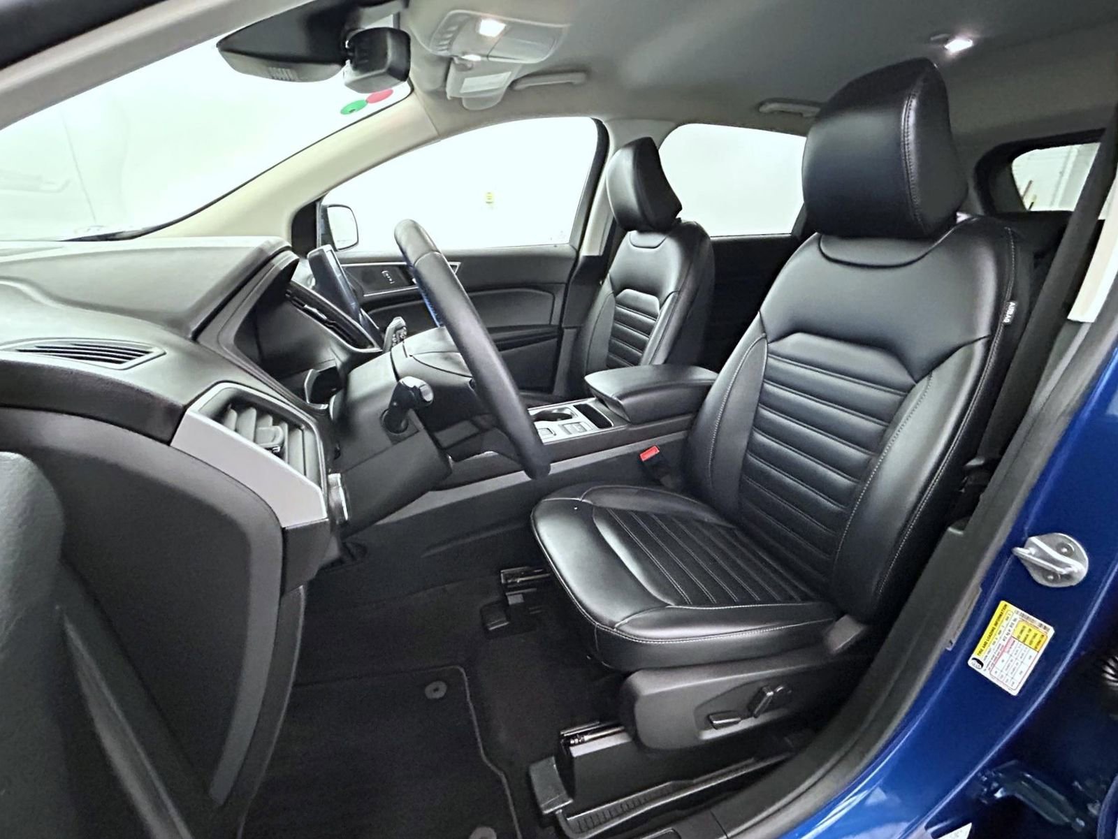 Used 2022 Ford Edge SEL w/ Convenience Package image 10