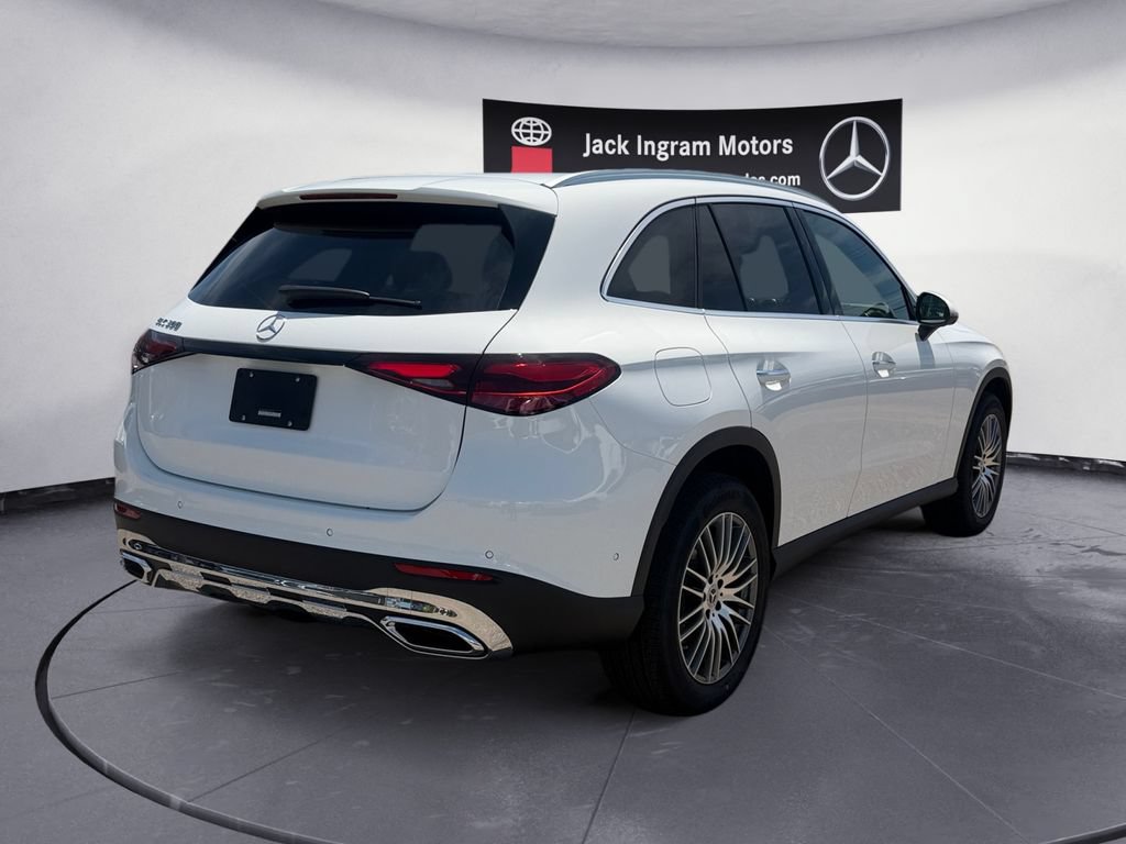 New 2026 Mercedes-Benz GLC 300 image 5