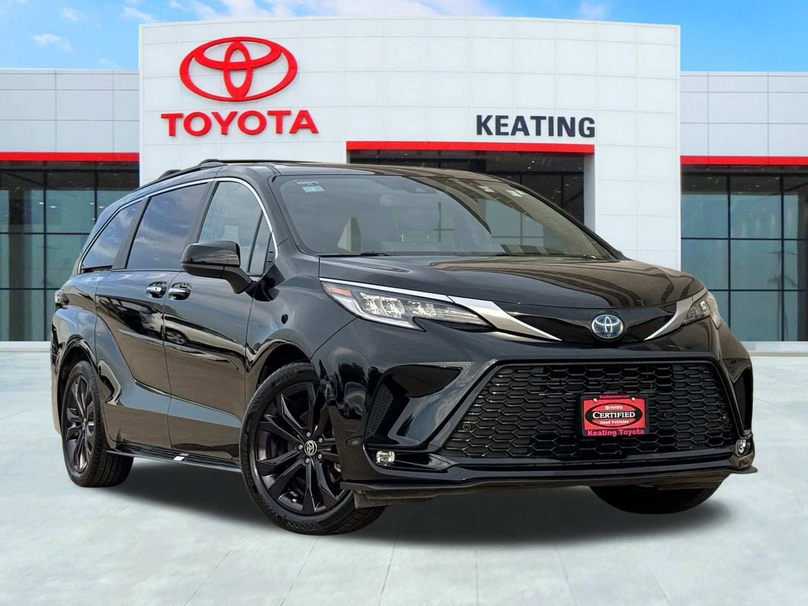 Used 2023 Toyota Sienna XSE