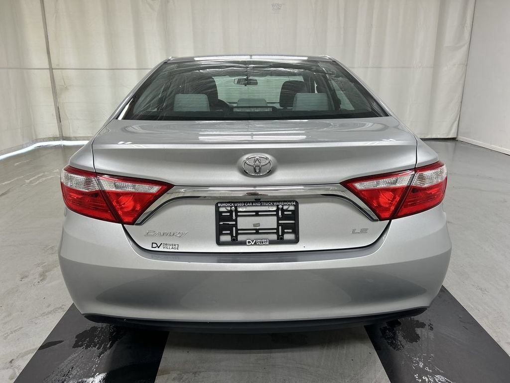 Used 2016 Toyota Camry LE FWD image 20