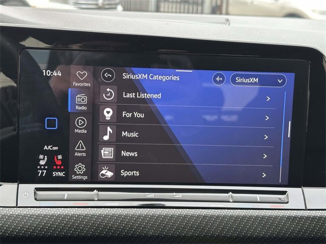 Certified 2022 Volkswagen Golf R image 37