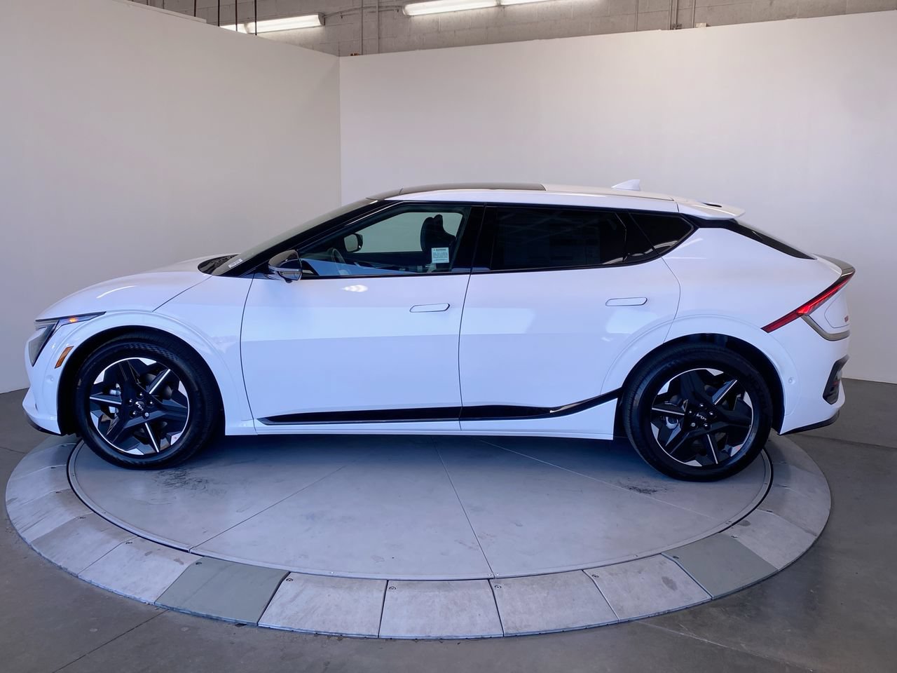 New 2026 Kia EV6 GT-Line RWD image 2