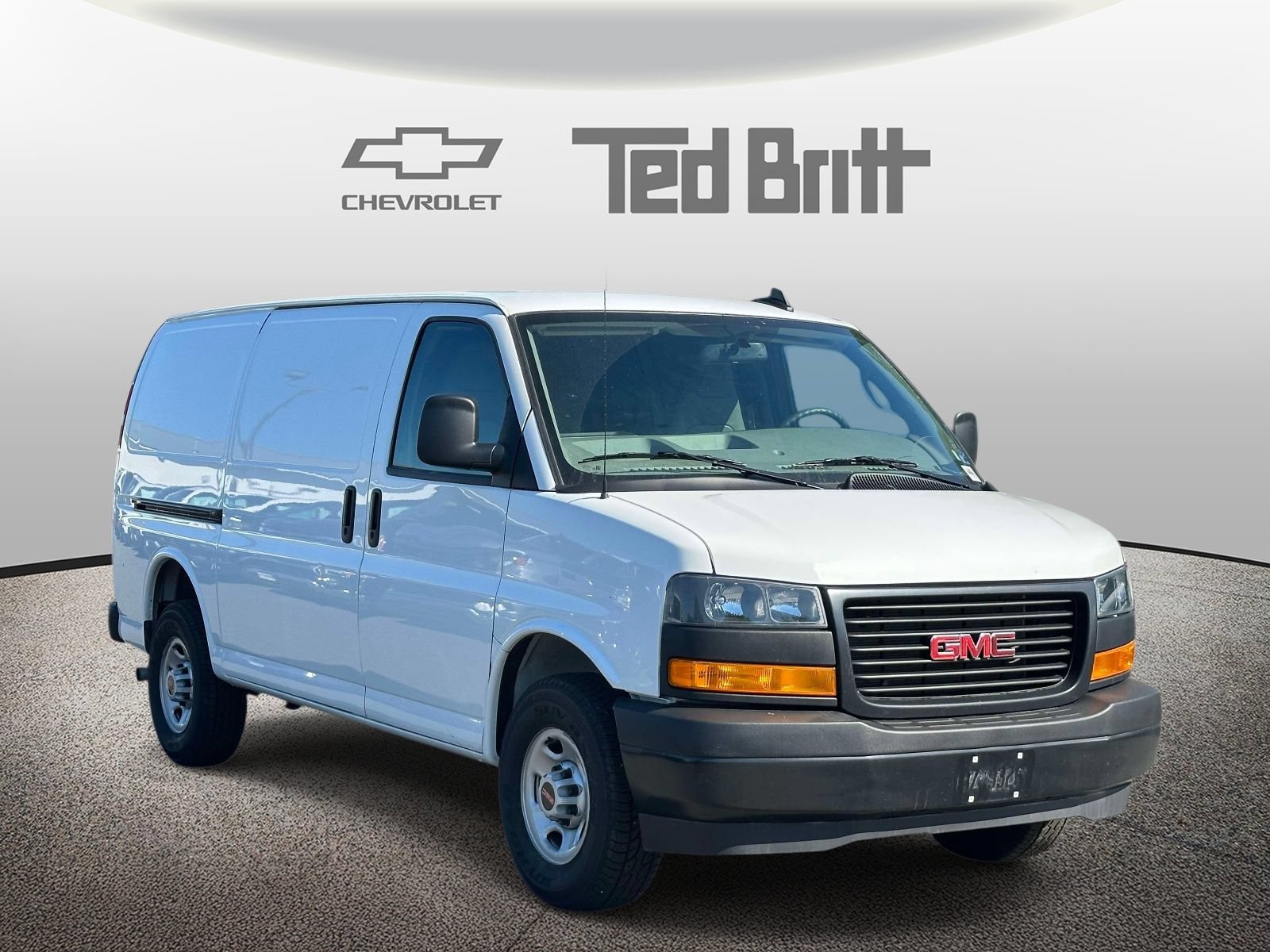 Used 2024 GMC Savana 2500 w/ Driver Convenience Package RWD image 3