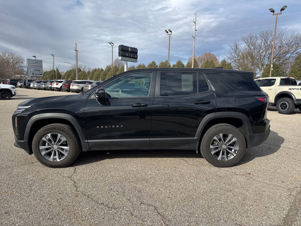 Used 2025 Chevrolet Equinox LT image 4