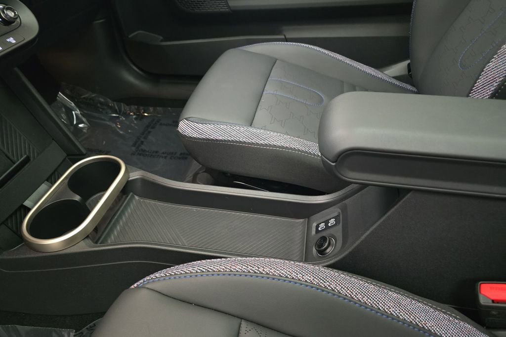 Certified 2025 MINI Cooper 2-Door Hardtop image 22