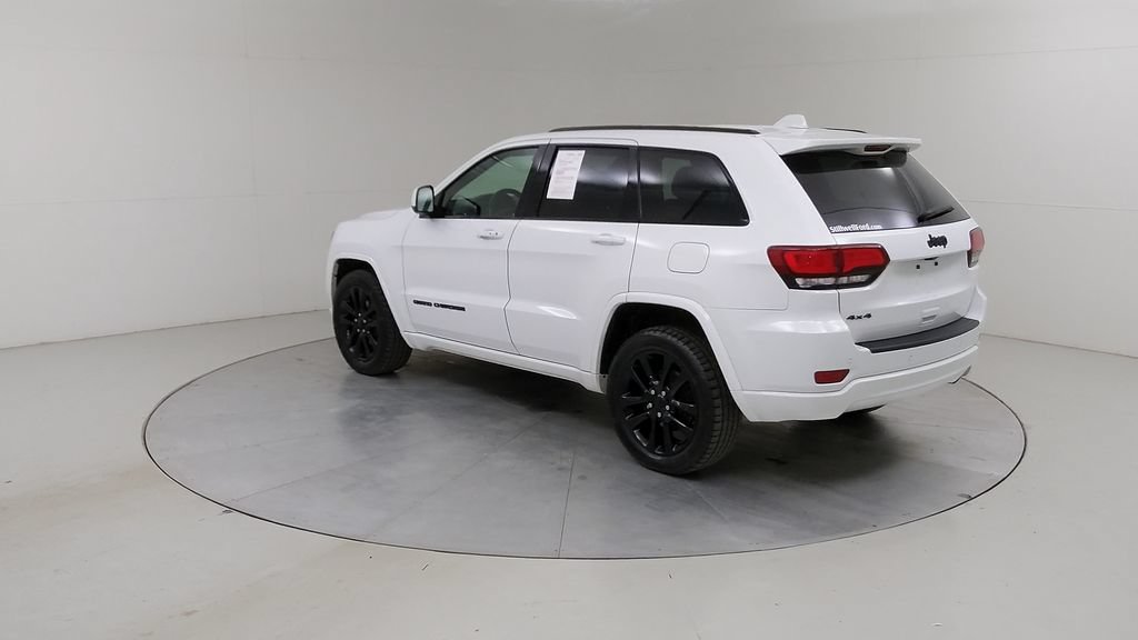 Used 2019 Jeep Grand Cherokee Altitude AWD/4WD image 17