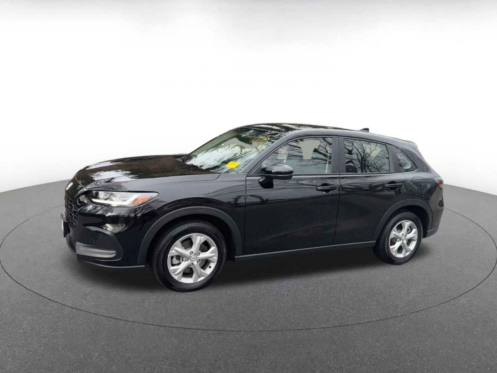 Used 2025 Honda HR-V LX image 7