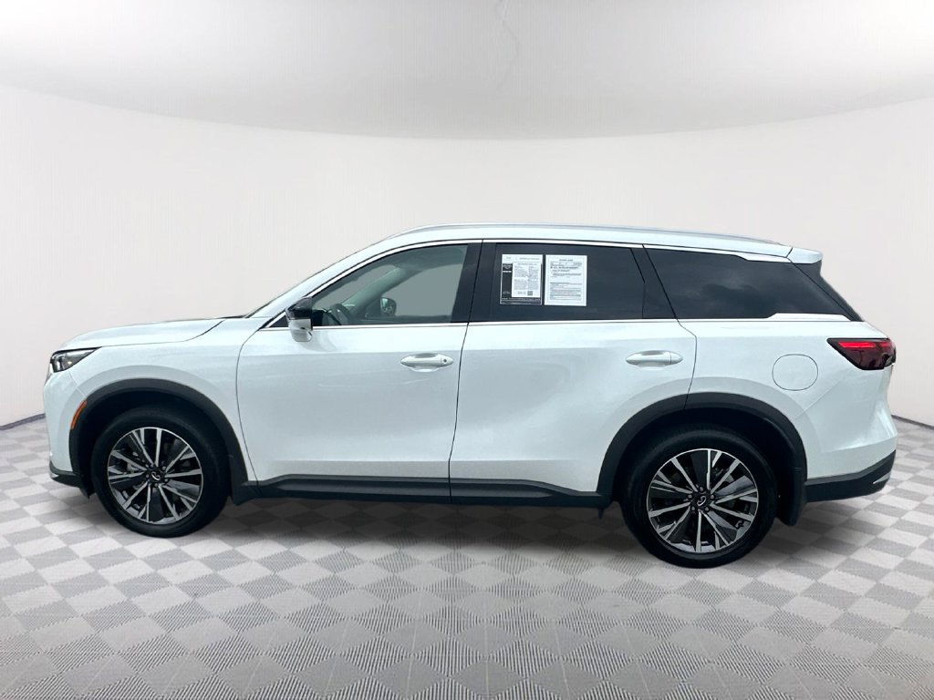 Certified 2027 INFINITI QX60 Luxe w/ Cargo Package FWD image 8