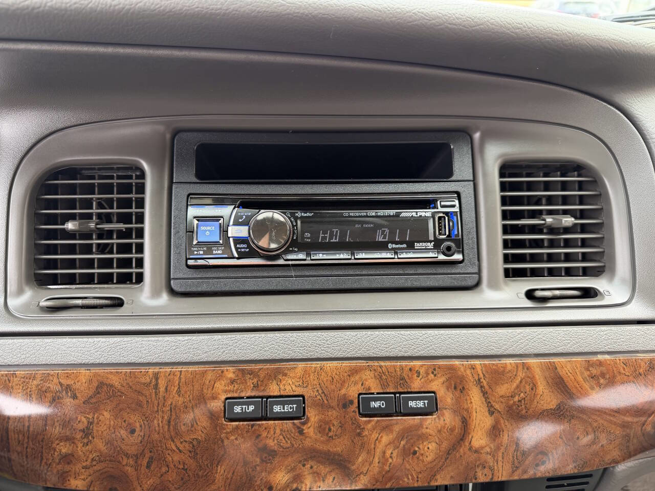 Used 2007 Mercury Grand Marquis LS image 21