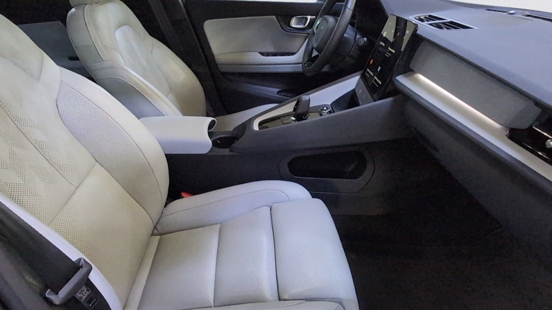 Certified 2024 Polestar Polestar 2 AWD/4WD image 21