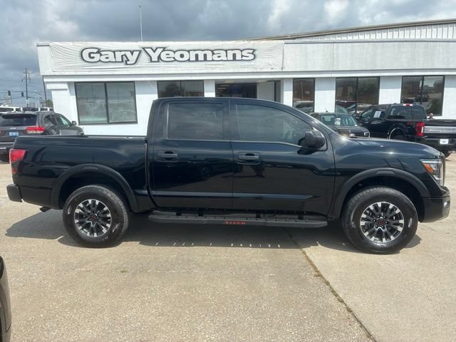 Used 2024 Nissan Titan PRO-4X w/ Pro-4x Utility Package AWD/4WD image 12