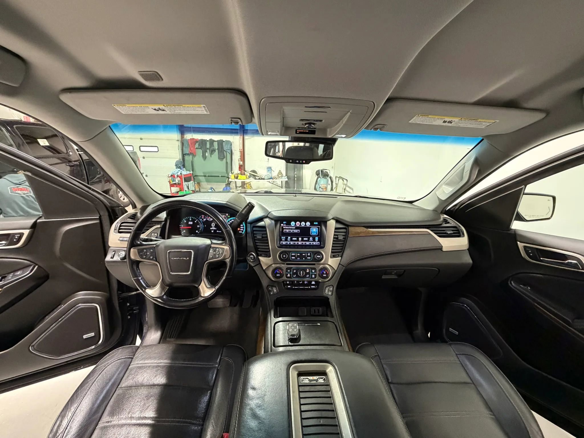 Used 2019 GMC Yukon Denali image 14