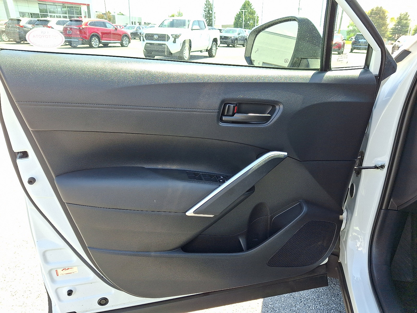 Certified 2023 Toyota Corolla Cross LE AWD/4WD image 14