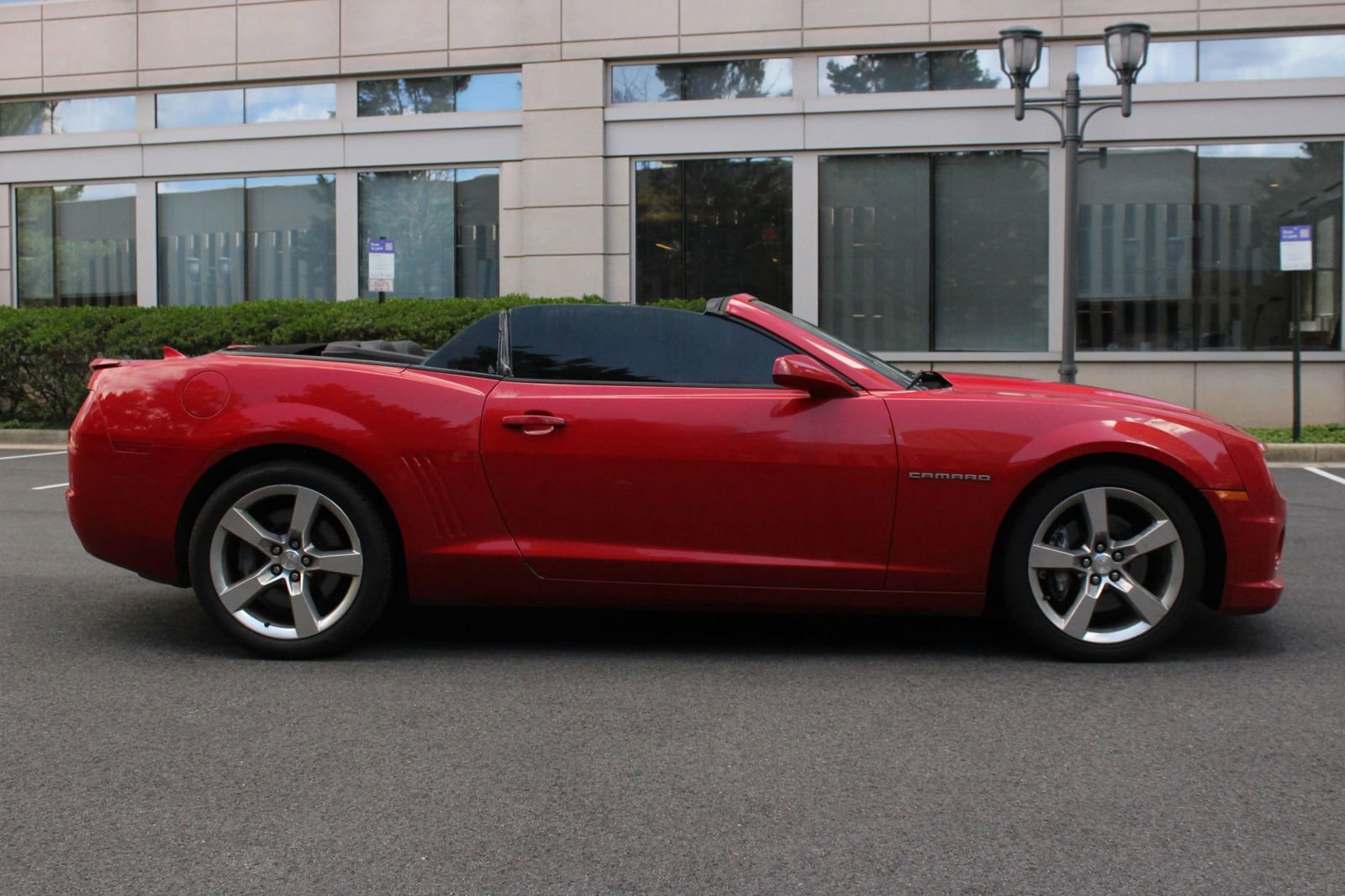 Used 2012 Chevrolet Camaro SS RWD image 6