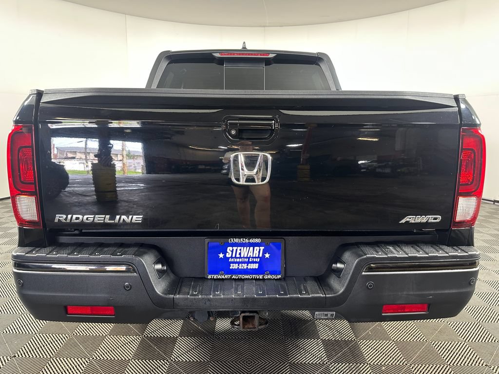 Used 2017 Honda Ridgeline Black Edition image 4